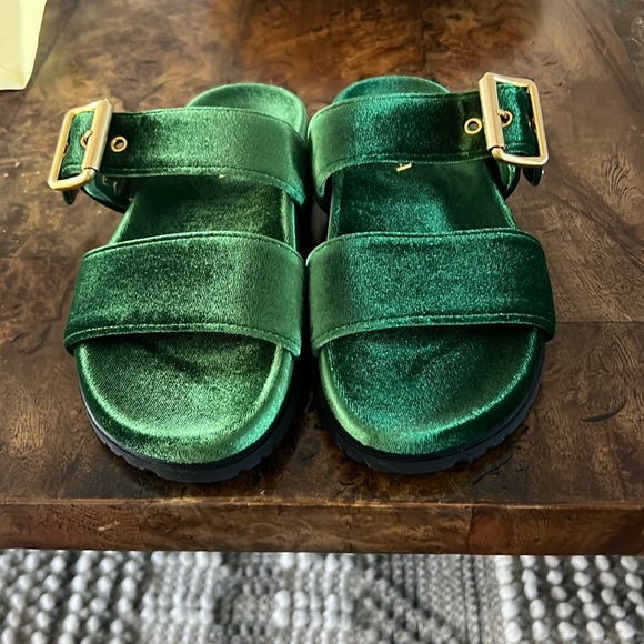 Authentic Prada - Green Velvet Slides - Picture 1 of 4